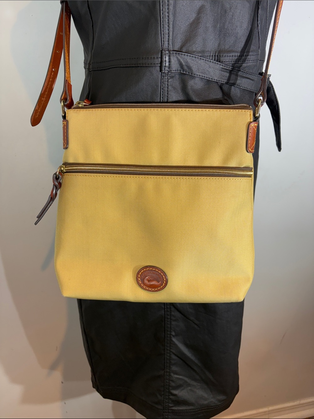 Dooney & Bourke Nylon Crossbody Bag Khaki Russet Trim Y2K Classic USA